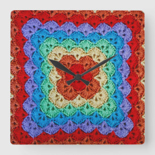 Rainbow Crochet Granny Square Quadratische Wanduhr