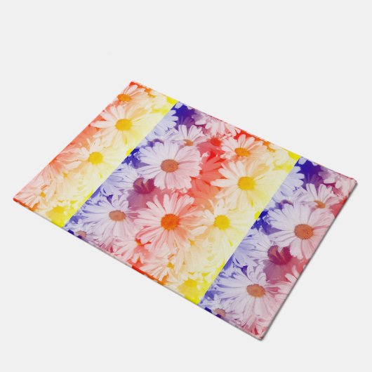 Rainbow Daisies Fußmatte (Schrägansicht)