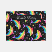 Rainbow Dolphin Fleece Blanket – Kids Custom Name (Vorderseite (Horizontal))