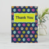 Rainbow Doodle Dot Confetti on Navy Wrapping Paper Dankeskarte (Stehend Vorderseite)