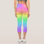 Rainbow Dragon Scales Capri Leggings (Rückseite)