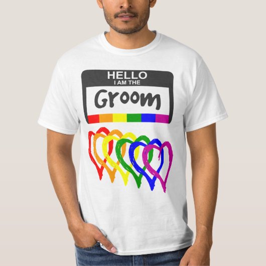 Rainbow Flag Hearts Groom Name Abzeichen Hochzeit T-Shirt (Vorderseite)