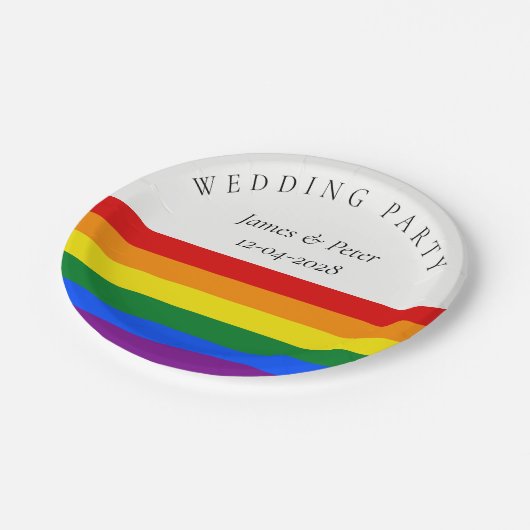 Rainbow Flag LGBTQ Gay Wedding Pappteller (Schrägansicht)