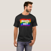 Rainbow Flag Neu verheiratete schwule Hochzeit T-Shirt (Vorne ganz)