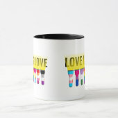 Rainbow Flag Pride Flashlights Shine A Light: Lieb Tasse (Zentrum)