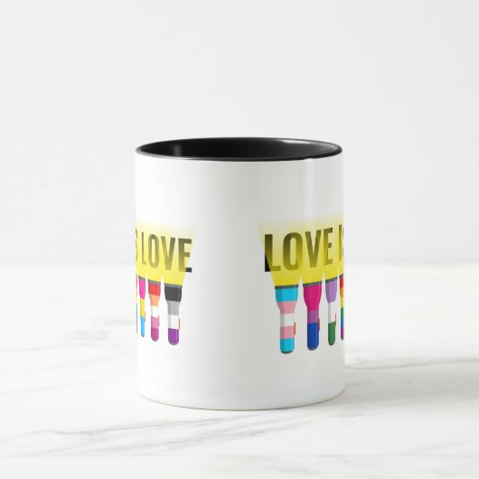 Rainbow Flag Pride Flashlights Shine A Light: Lieb Tasse (Zentrum)