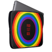 RAINBOW FLAG-TASTE + Ihr Zeichen oder Text Laptopschutzhülle (Vorne Rechts)