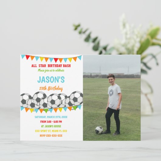 Rainbow Flags Fußball Einladung zum Geburtstag (Stehend Vorderseite)