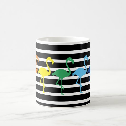 Rainbow Flamingo Silhouetten und B&W Streifen Kaffeetasse (Mittel)