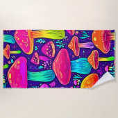 Rainbow Fungus: Cartoon Dream Strandtuch (Vorderseite)