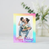 Rainbow Gay Pride Couple Foto Chic Happy Holidays Postkarte (Stehend Vorderseite)
