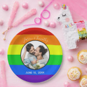 Rainbow Gay Pride Custom Couple Foto Bold Wedding Pappteller (Party)