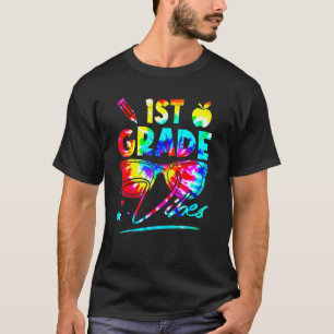 Rainbow Gefärbte Krawatte Brillen 1st Grade Vibes T-Shirt