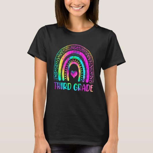 Rainbow-Gefärbte Krawatte-Lehrer der dritten Klass T-Shirt (Vorderseite)