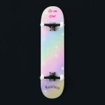 Rainbow Girly Custom Personalisiert Name Skateboard<br><div class="desc">Rainbow Skateboard mit personalisiertem Namen und Beschriftung Rainbow Personalisiert Skateboard KLICKEN SIE AUF PERSONALISIEREN TEMPLATE OPTION UND geben Sie den Namen ein. Cooles Skateboard in lebhaften Farben und für den Hintergrund und ein funky Einhorn auf einem Skateboard. Dieses Skateboard ist eine tolle Geschenkidee für einen Einhornliebhaber.</div>