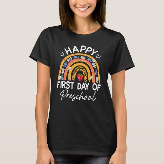 Rainbow Happy First Day Of Preschool Welcome Back  T-Shirt (Vorderseite)