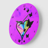 Rainbow Heart and Butterfly Große Wanduhr (Winkel)