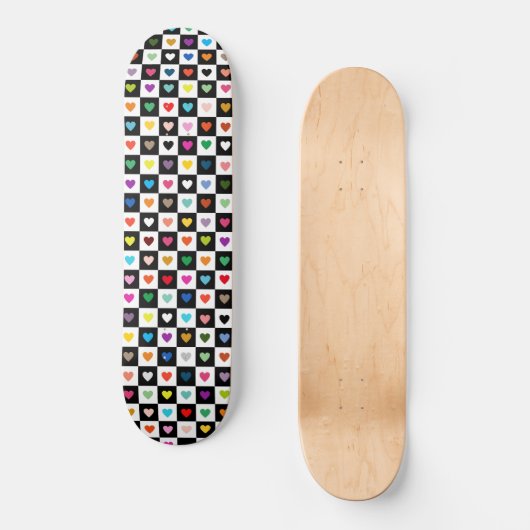 Rainbow Heart Grid Pattern Skateboard (Vorderseite)