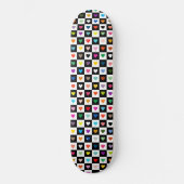 Rainbow Heart Grid Pattern Skateboard (Vorderseite)