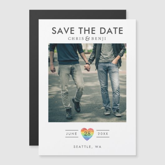 Rainbow Heart LGBTQ Save the Date mit Foto Magneteinladung (Vorne/Hinten)