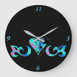 Rainbow Heart Lily and Butterfly Große Wanduhr