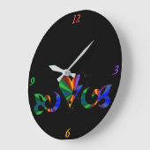 Rainbow Heart Lily and Butterfly Große Wanduhr (Winkel)