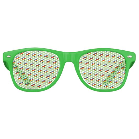 Rainbow Heart Pattern Retro Sonnenbrille (Vorderseite)