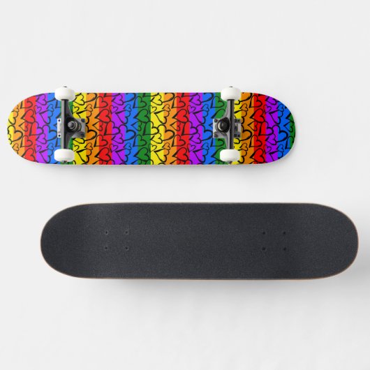 Rainbow Heart Pattern Skateboard (Horizontal)