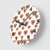 Rainbow Heart Runde Wanduhr (Winkel)