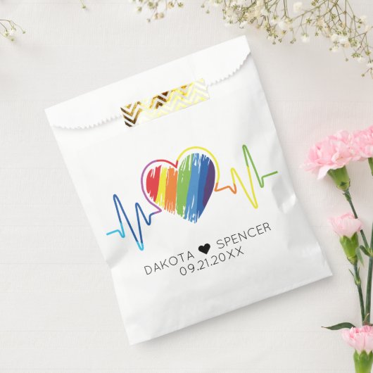 Rainbow Heartbeat | Abstraktes Scribble Herz LGBQ Geschenktütchen (Versiegelt)