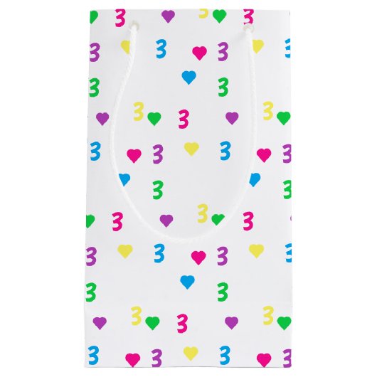 Rainbow Hearts 3. Geburtstag Kleine Geschenktüte (Vorderseite)