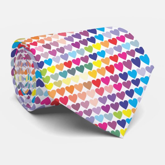Rainbow Hearts Krawatte (Gerollt)
