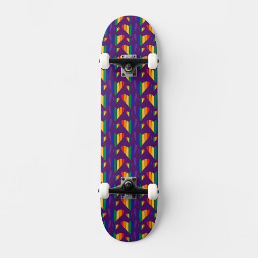 Rainbow Hearts Pattern Skateboard (Vorderseite)