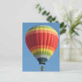 Rainbow Hot Air Ballon Postkarte (Stehend Vorderseite)
