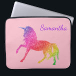 Rainbow Hübscher Glitzer Sparkle Unicorn Girl Laptopschutzhülle<br><div class="desc">Dieses Design kann in dem Bereich personalisiert werden, der durch das Ändern des Fotos und/oder Textes zur Verfügung gestellt wird. Sie können auch angepasst werden, indem Sie auf Vorlage personalisieren klicken und dann auf die Schaltfläche klicken, um weitere Optionen anzupassen, um die Hintergrundfarbe zu löschen oder zu ändern, Text hinzuzufügen,...</div>