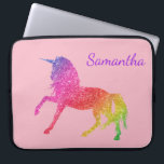 Rainbow Hübscher Glitzer Sparkle Unicorn Girl Laptopschutzhülle<br><div class="desc">Dieses Design kann in dem Bereich personalisiert werden, der durch das Ändern des Fotos und/oder Textes zur Verfügung gestellt wird. Sie können auch angepasst werden, indem Sie auf Vorlage personalisieren klicken und dann auf die Schaltfläche klicken, um weitere Optionen anzupassen, um die Hintergrundfarbe zu löschen oder zu ändern, Text hinzuzufügen,...</div>