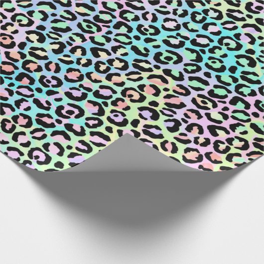 Rainbow Iridescent Gradient and Leopard Spots Geschenkpapier (Ecke)