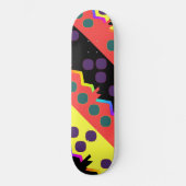 Rainbow Jagged Geo Skateboard (Vorderseite)