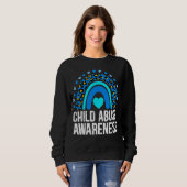 Rainbow Leopard im April tragen wir blauen Kindesm Sweatshirt (Vorne ganz)