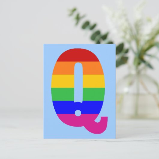 Rainbow Letter Q Postkarte (Stehend Vorderseite)