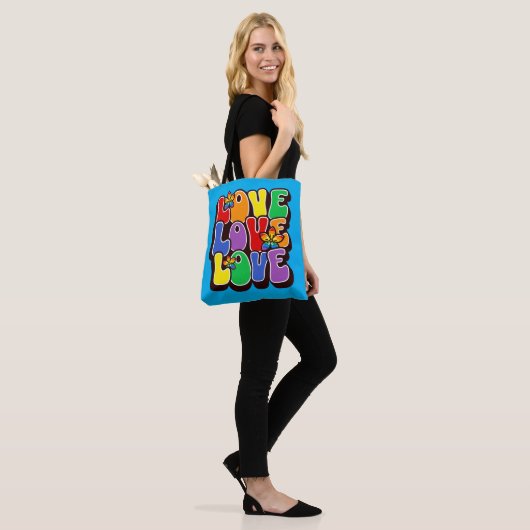 Rainbow-Liebe Tasche (Am Model)