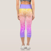 Rainbow Lila & White Mandala Yoga Capri Leggings (Rückseite)