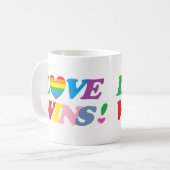 Rainbow Love Wins Pride Heart LGBT Kaffeetasse (Vorderseite Links)