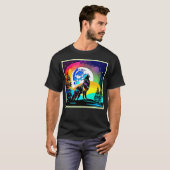 Rainbow Lunar Wolf Howl Art T-Shirt (Vorne ganz)