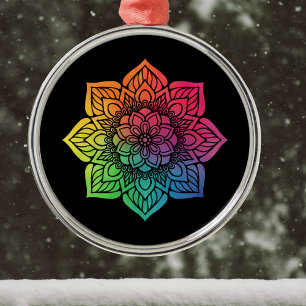 Rainbow Mandala auf Black Ornament Aus Metall