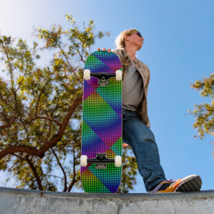 Rainbow Meshed Schachbrett von Kenneth Yoncich Skateboard