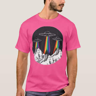 Rainbow Mountains Außerirdischen Raumschiff T-Shirt