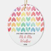 Rainbow Mr. & Mrs. or Gay Personalisiert Couple Keramik Ornament (Links)