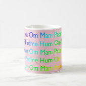 Rainbow Om Mani Padme Hum (auf Rosa) Kaffeetasse (Mittel)