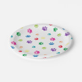 Rainbow Painted Paw Prints Pet Party Pappteller (Schrägansicht)